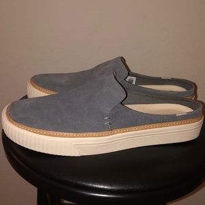 Toms Slip On